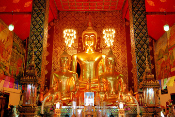 Buddha statue at Haripumchai