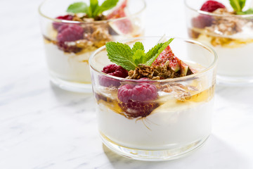 yogurt with honey and fresh figs, horizontal