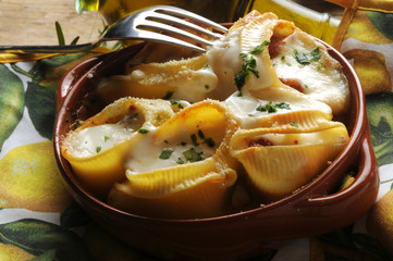 Copt paste Pastas cocidas al horno Pasta al forno 구운 파스타 Baked lumaconi 烤通心粉...