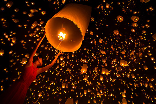 Yi Peng festival