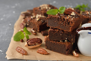 Chocolate brownies with nuts
