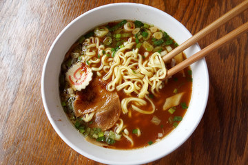 Instant noodles