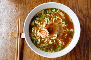 Instant noodles
