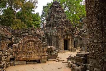 Posągi w Angkor,Kambodża