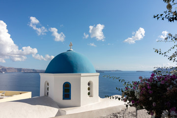 Fototapeta na wymiar Church in Oia (Santorini) - Greece