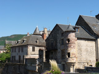 Fototapeta na wymiar Saint-geniez d'Olt en Aveyron