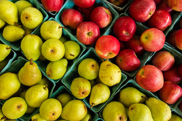 Pears & Apples