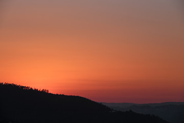 Obraz premium Sunset over mountains
