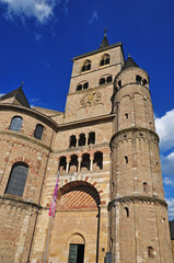 Fototapeta na wymiar Treviri (Trier), La Cattedrale - Germania