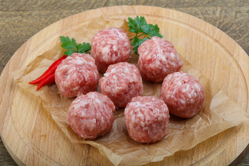 Raw meatball