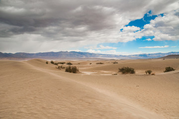 Fototapeta na wymiar Death Valley Dunes storm