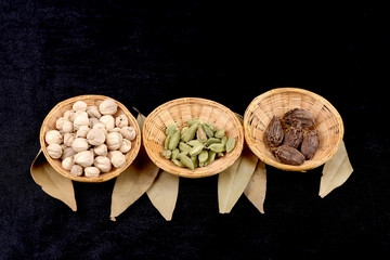 Best Cardamom, Camphor, Clustered Cardamom, Siam Cardamom, Green. Cardamom and Black Cardamom, spices have medicinal properties.