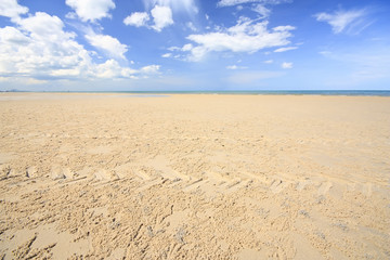 Tropical sand beach in the sea use polarizing filter