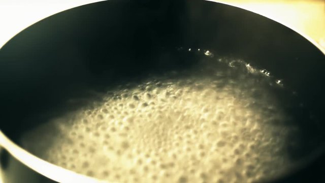 If you were about to cook some pasta....or Crystal Meth, this clip seems to be appropriate =P. HD 1080.