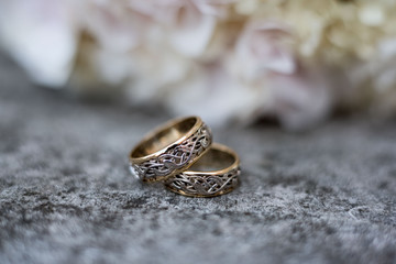 wedding details of a ring bouquet
