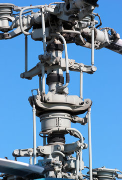 Helicopter swashplate