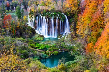 Fotobehang Herfstkleuren en watervallen van Plitvice National Park © Kavita
