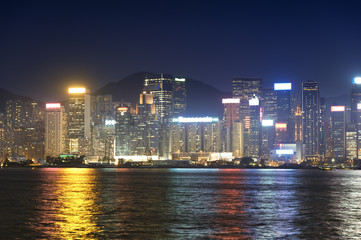 Obraz premium Hongkong w nocy.