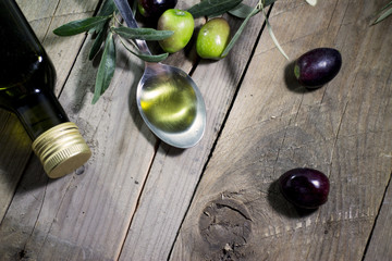 Olive su legno