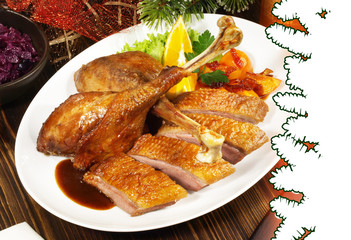 Gänsebraten mit weihnachtlicher Deko - Textfreiraum