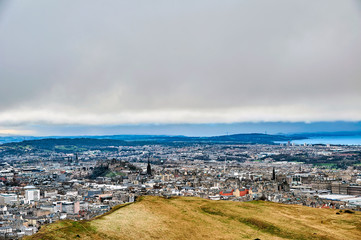 Edinburgh, View of the city, several monuments and the Castle, 