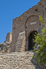 Fototapeta na wymiar The gate of the ancient fortress.