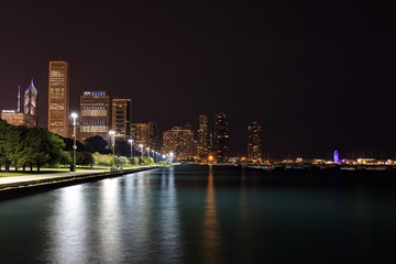Fototapeta na wymiar Chicago Skyline at Night over Lake Michigan