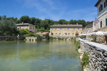 Fototapeta na wymiar Bagno Vinioni, Toscana, Italia