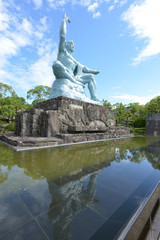 長崎平和祈念像