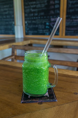 Jus de fruits vert