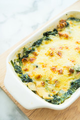 Baked spinach lasagna