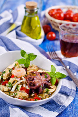 Seafood salad with vegetables