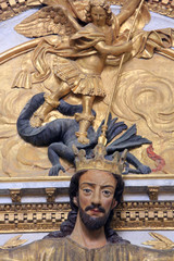 Le Christ en croix. Saint-Michel terrasse le dragon. Chapelle Saint-Michel (érigée en 1389). Cathédrale Notre-Dame d'Amiens. / St. Michael terrace the dragon. Cathedral Notre-Dame of Amiens.