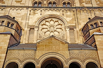 Obraz premium St. Josef-Kirche in DÜSSELDORF-RATH