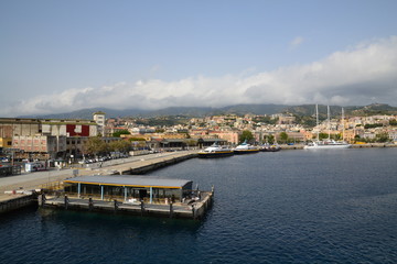 Fototapeta na wymiar Porto di Messina 