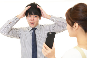 喧嘩する夫婦