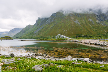 Gims&oslash;ystraumen bru