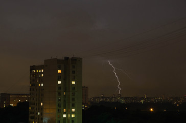 Fototapeta na wymiar lightning in the evening sky