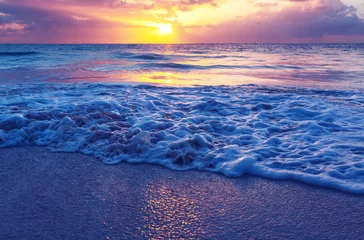 Papier Peint photo Lavable Mer / coucher de soleil Coucher de soleil sur la mer