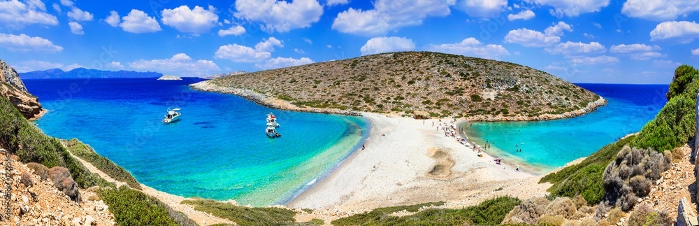 Wall mural Turquoise crystal beaches of Greece - panorama of Kounoupa island