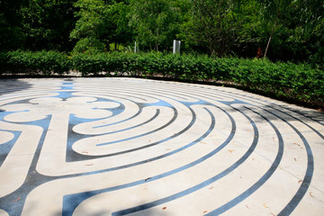 Fototapeta na wymiar Zen Garden Labyrinth 
