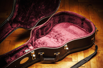 Obraz premium Interior of a Suitcase For Guitar
