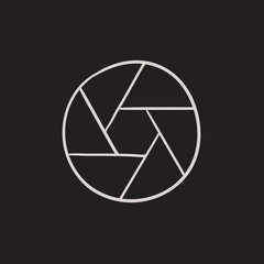 Camera shutter sketch icon.