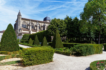 Jardin du cloitre Notre-dame 