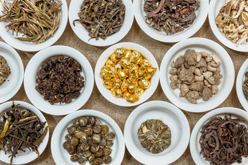 Composition of different natural dry tea leaves