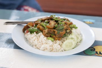 Rice crispy pork Kale