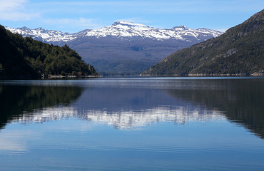Naklejka na ściany i meble lake in Los Alerces National Park, Patagonia