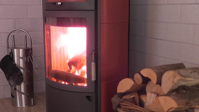 roter Kamin