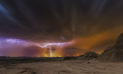 tormenta en Bardenas