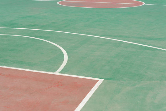 outdoor basketball shooting area